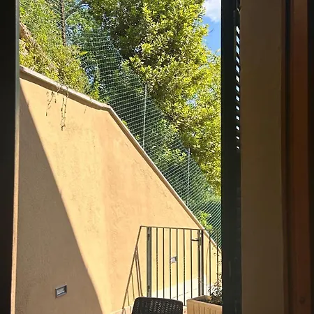 Peonia - Soggiorni Le Grotte *